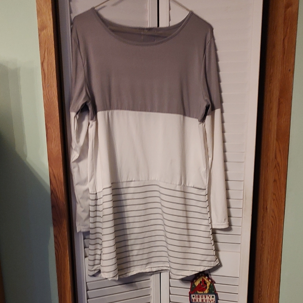 Gray and White Striped Women's Colotblock Top